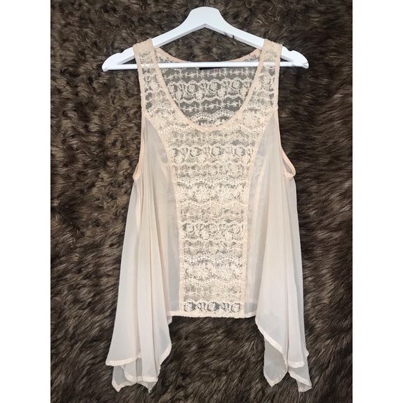 Beautiful cream, lace, sheer boho style high-low top, size small - Picture 2 of 11
